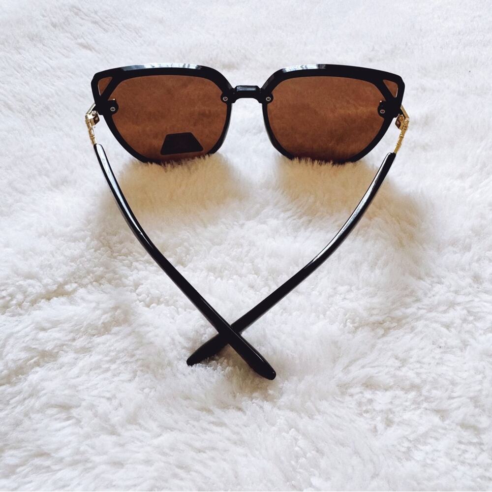 Genevieve Clear Brown & Black Rimless Polarized Sunglasses - Picture 8 of 11
